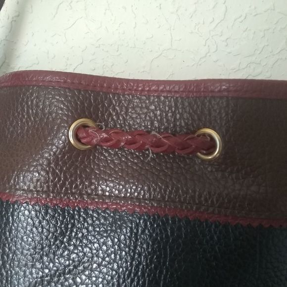 Vintage Dooney And Bourke Bucket Bag - Picture 7 of 8